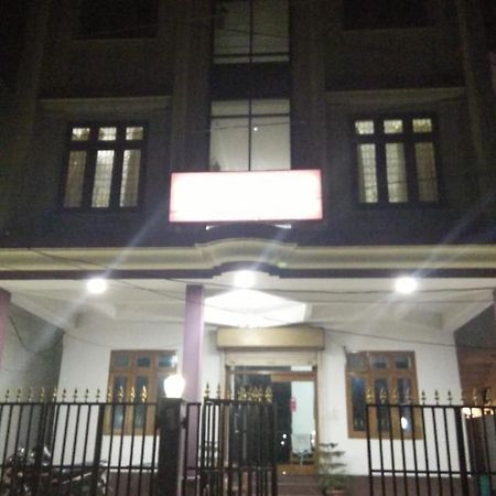Narendra Guest House Kakarmatha Esterno foto