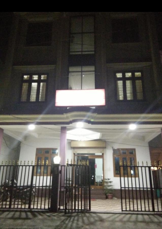 Narendra Guest House Kakarmatha Esterno foto